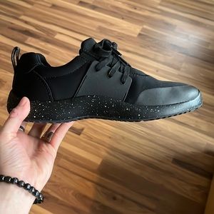 SNIBBS Slip Resistant Work Shoes